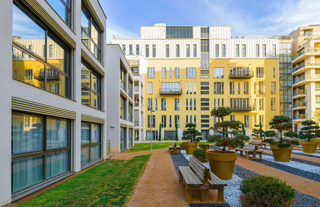 Lagrange Aparthotel Lyon Lumiere-1